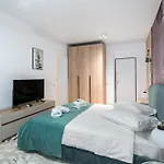 Central Residence Studio P18